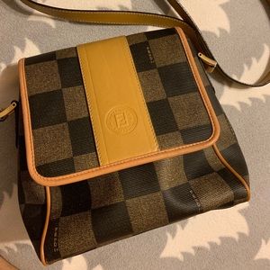 🔥FLASH SALE🔥Vintage FENDI Crossbody